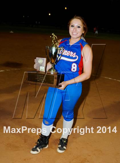 Thumbnail 3 in Valley Christian vs. San Manuel (AIA D4 Final) photogallery.