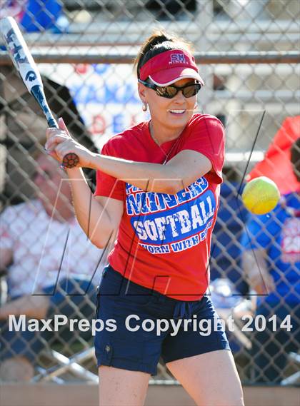 Thumbnail 1 in Valley Christian vs. San Manuel (AIA D4 Final) photogallery.