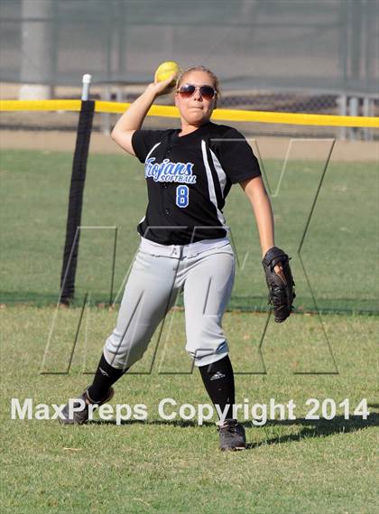 Thumbnail 2 in Valley Christian vs. San Manuel (AIA D4 Final) photogallery.