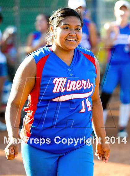 Thumbnail 2 in Valley Christian vs. San Manuel (AIA D4 Final) photogallery.