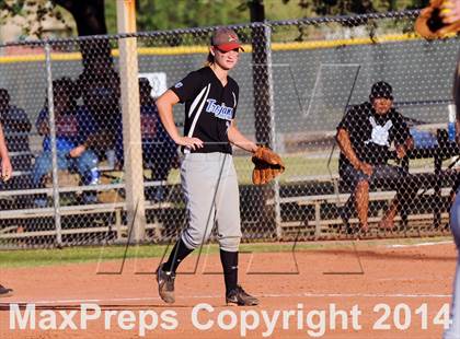 Thumbnail 1 in Valley Christian vs. San Manuel (AIA D4 Final) photogallery.