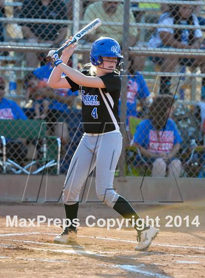 Thumbnail 2 in Valley Christian vs. San Manuel (AIA D4 Final) photogallery.
