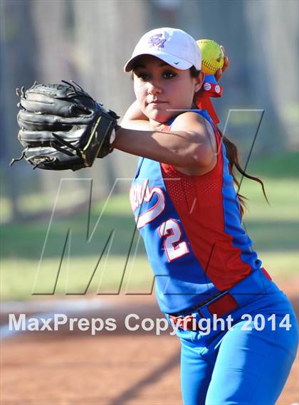 Thumbnail 2 in Valley Christian vs. San Manuel (AIA D4 Final) photogallery.