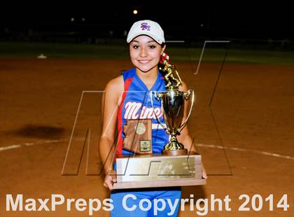 Thumbnail 3 in Valley Christian vs. San Manuel (AIA D4 Final) photogallery.