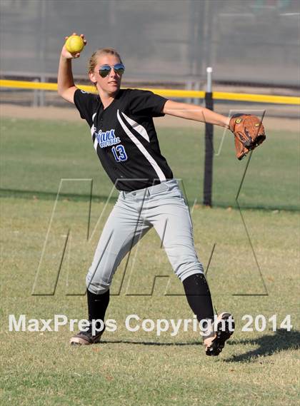 Thumbnail 2 in Valley Christian vs. San Manuel (AIA D4 Final) photogallery.