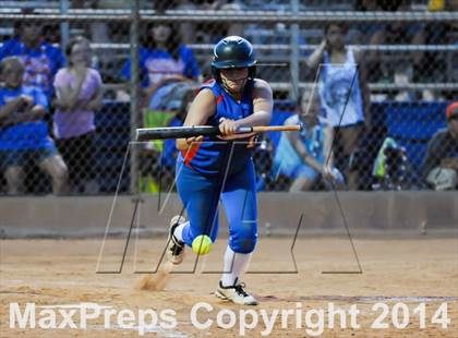 Thumbnail 3 in Valley Christian vs. San Manuel (AIA D4 Final) photogallery.