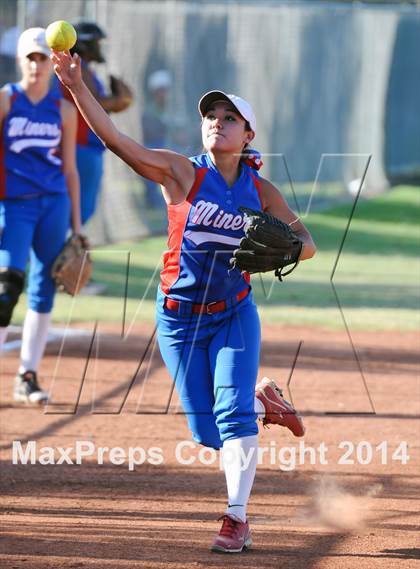 Thumbnail 2 in Valley Christian vs. San Manuel (AIA D4 Final) photogallery.