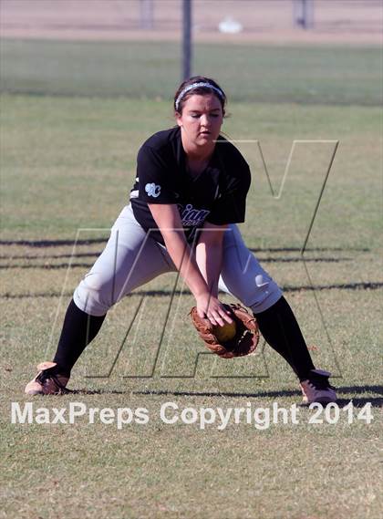 Thumbnail 1 in Valley Christian vs. San Manuel (AIA D4 Final) photogallery.