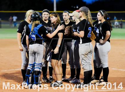 Thumbnail 1 in Valley Christian vs. San Manuel (AIA D4 Final) photogallery.