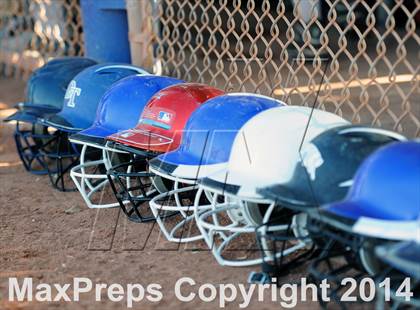 Thumbnail 3 in Valley Christian vs. San Manuel (AIA D4 Final) photogallery.