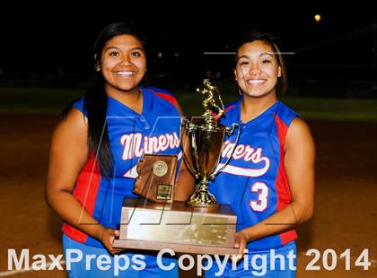 Thumbnail 3 in Valley Christian vs. San Manuel (AIA D4 Final) photogallery.