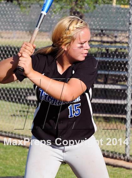 Thumbnail 2 in Valley Christian vs. San Manuel (AIA D4 Final) photogallery.