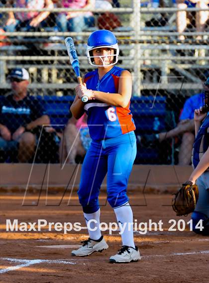 Thumbnail 3 in Valley Christian vs. San Manuel (AIA D4 Final) photogallery.