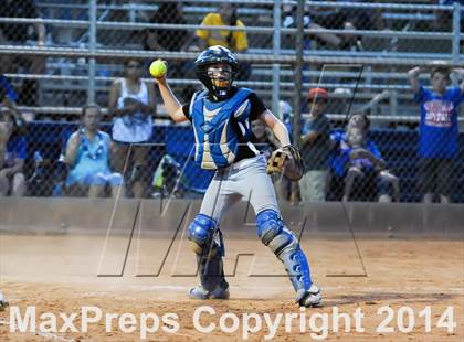 Thumbnail 3 in Valley Christian vs. San Manuel (AIA D4 Final) photogallery.