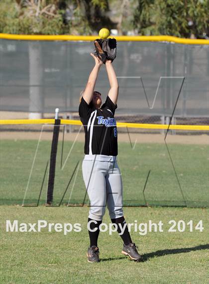 Thumbnail 1 in Valley Christian vs. San Manuel (AIA D4 Final) photogallery.