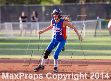 Thumbnail 1 in Valley Christian vs. San Manuel (AIA D4 Final) photogallery.