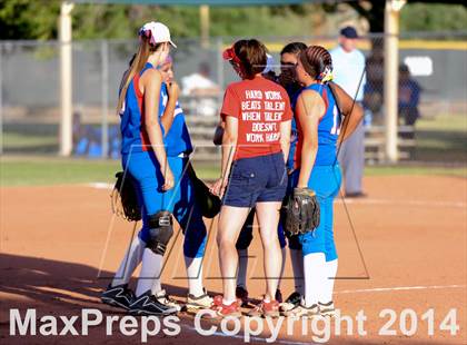 Thumbnail 2 in Valley Christian vs. San Manuel (AIA D4 Final) photogallery.