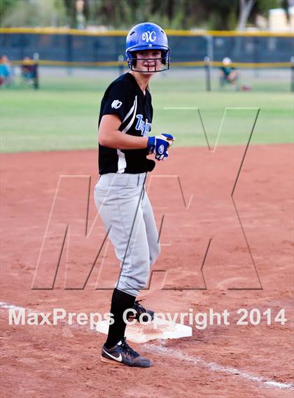 Thumbnail 1 in Valley Christian vs. San Manuel (AIA D4 Final) photogallery.