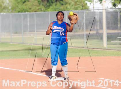 Thumbnail 2 in Valley Christian vs. San Manuel (AIA D4 Final) photogallery.
