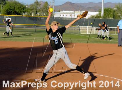 Thumbnail 3 in Valley Christian vs. San Manuel (AIA D4 Final) photogallery.
