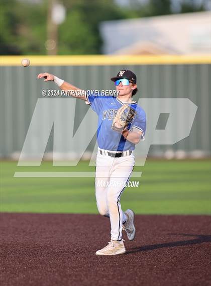 Thumbnail 2 in Memorial vs Westside (UIL Baseball 6A Region 3 Bi-District - Game 1) photogallery.
