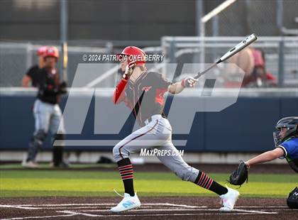 Thumbnail 2 in Memorial vs Westside (UIL Baseball 6A Region 3 Bi-District - Game 1) photogallery.