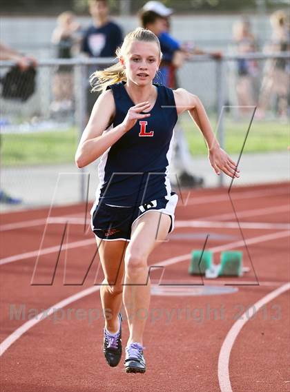 Thumbnail 1 in South West Yosemite League Meet #1 (400m Dash) photogallery.