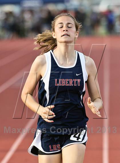 Thumbnail 2 in South West Yosemite League Meet #1 (400m Dash) photogallery.