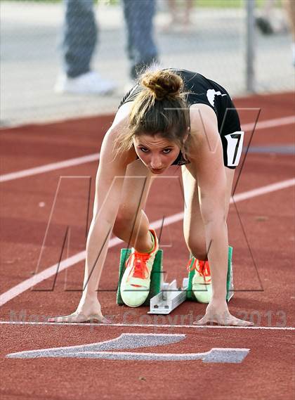 Thumbnail 2 in South West Yosemite League Meet #1 (400m Dash) photogallery.