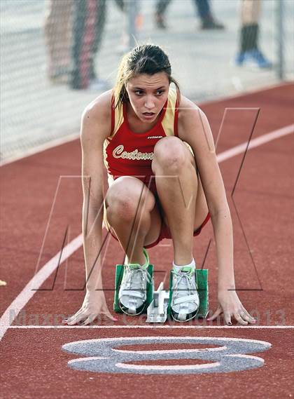 Thumbnail 2 in South West Yosemite League Meet #1 (400m Dash) photogallery.