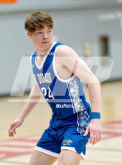 Thumbnail 3 in El Dorado vs. Chavez (Cordova Christmas Classic) photogallery.