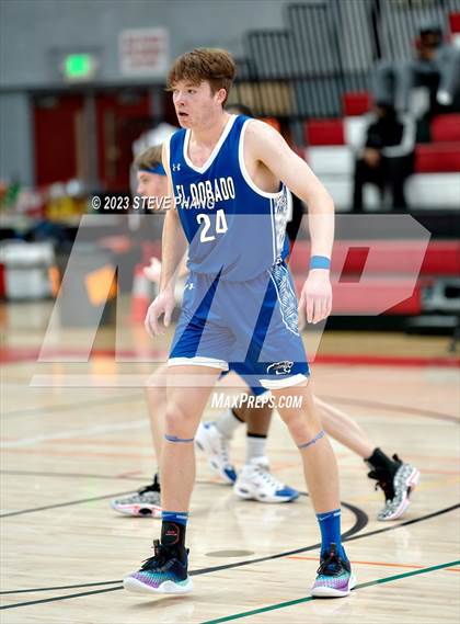 Thumbnail 1 in El Dorado vs. Chavez (Cordova Christmas Classic) photogallery.