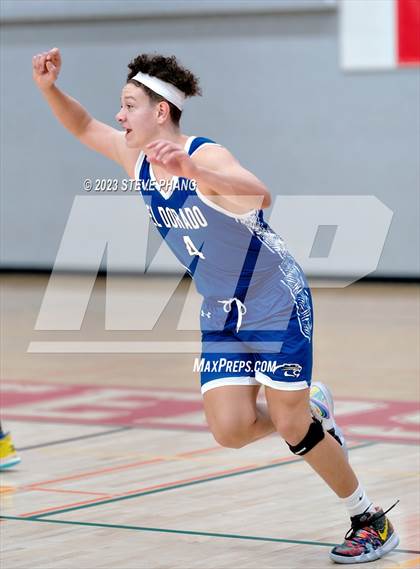 Thumbnail 2 in El Dorado vs. Chavez (Cordova Christmas Classic) photogallery.