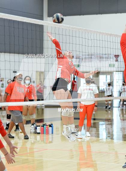 Thumbnail 1 in Fullerton vs. Tustin (Tustin Tournament) photogallery.