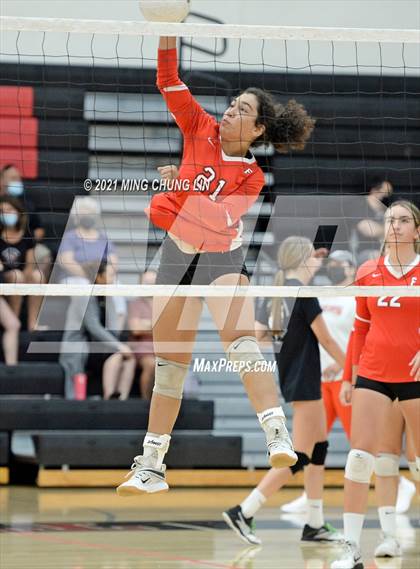 Thumbnail 2 in Fullerton vs. Tustin (Tustin Tournament) photogallery.