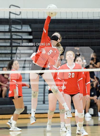 Thumbnail 2 in Fullerton vs. Tustin (Tustin Tournament) photogallery.
