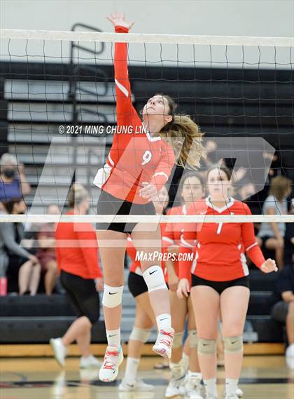 Thumbnail 3 in Fullerton vs. Tustin (Tustin Tournament) photogallery.