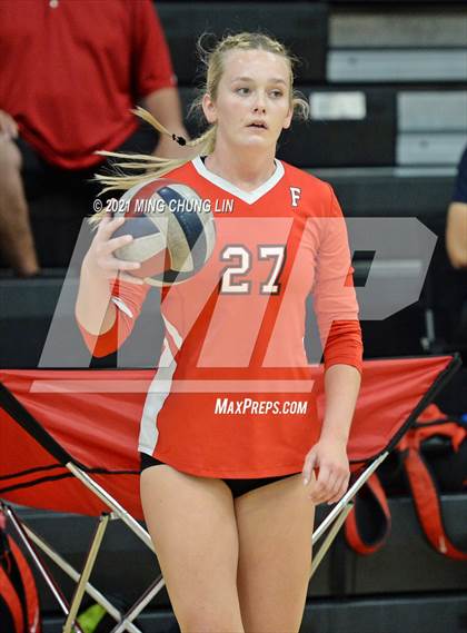 Thumbnail 2 in Fullerton vs. Tustin (Tustin Tournament) photogallery.