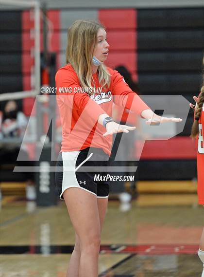 Thumbnail 1 in Fullerton vs. Tustin (Tustin Tournament) photogallery.