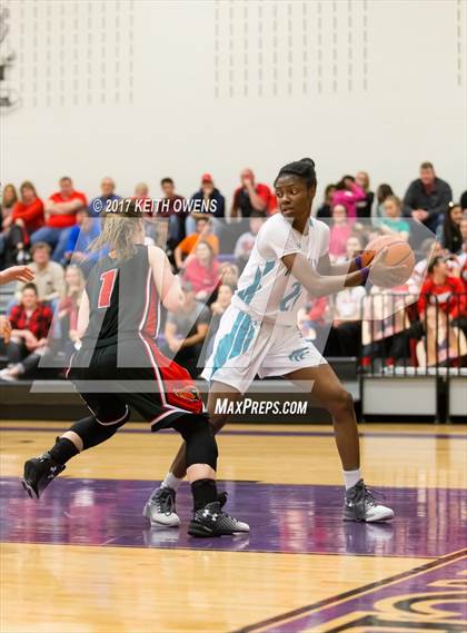 Thumbnail 2 in Melissa vs. Ranchview (4A Region 2 Area Playoff) photogallery.