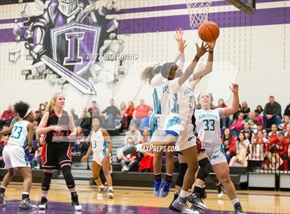 Thumbnail 3 in Melissa vs. Ranchview (4A Region 2 Area Playoff) photogallery.