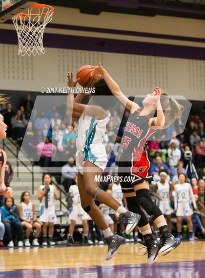 Thumbnail 3 in Melissa vs. Ranchview (4A Region 2 Area Playoff) photogallery.