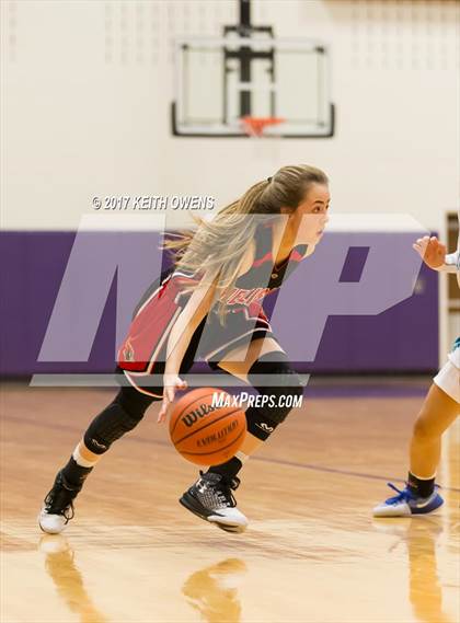 Thumbnail 2 in Melissa vs. Ranchview (4A Region 2 Area Playoff) photogallery.