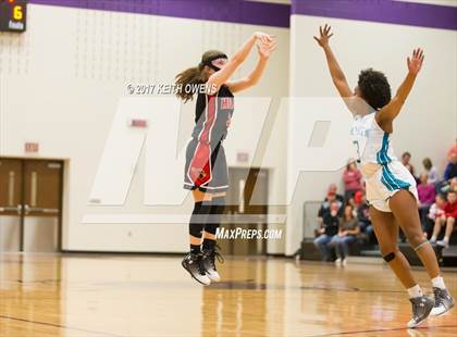 Thumbnail 3 in Melissa vs. Ranchview (4A Region 2 Area Playoff) photogallery.