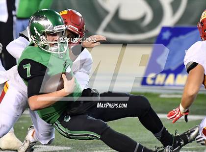 Thumbnail 3 in Cathedral Catholic vs. St. Mary's (CIF State Division 1AA Final) photogallery.