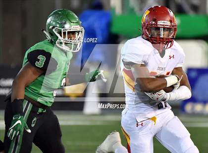 Thumbnail 3 in Cathedral Catholic vs. St. Mary's (CIF State Division 1AA Final) photogallery.