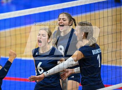 Thumbnail 2 in Platte Valley vs. Alamosa (CHSAA 3A Q-Final) photogallery.