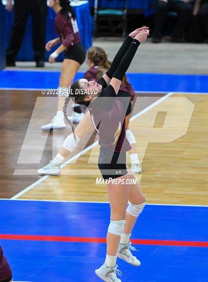 Thumbnail 2 in Platte Valley vs. Alamosa (CHSAA 3A Q-Final) photogallery.