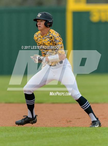 Thumbnail 2 in Sealy vs. Navarro (La Grange Baseball Tournament) photogallery.