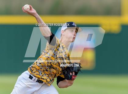 Thumbnail 3 in Sealy vs. Navarro (La Grange Baseball Tournament) photogallery.